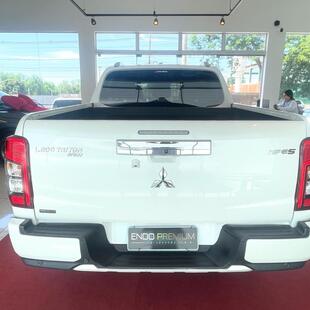 Mitsubishi L200 Triton Sport HPE-S 2.4 AUT Sport HPE-S 2.4 CD Dies. Aut