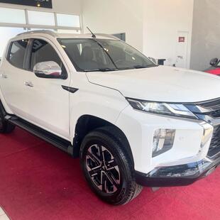 Mitsubishi L200 Triton Sport HPE-S 2.4 AUT Sport HPE-S 2.4 CD Dies. Aut