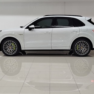 Porsche Cayenne 3.0 E-Hybrid Platinum Edition AT