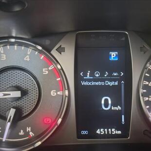 Toyota HILUX 2.8 D-4D TURBO DIESEL CD SRX 4X4 AUTOMÁTICO