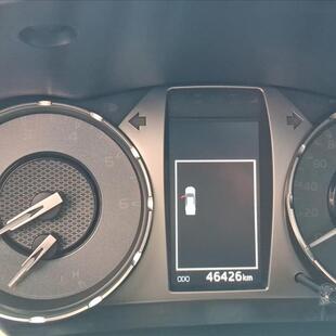 Toyota HILUX 2.8 D-4D TURBO DIESEL CD SRX PLUS 4X4 AUTOMÁTICO