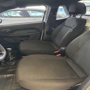 Fiat STRADA 1.3 FIREFLY FLEX ENDURANCE CS MANUAL