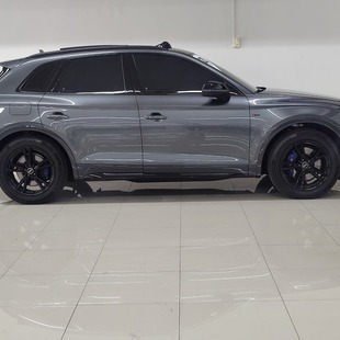 Audi Q5 Performance Black TFSIe