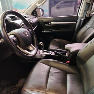 Toyota HILUX 2.8 D-4D TURBO DIESEL CD SRX 4X4 AUTOMÁTICO