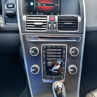 Volvo XC60 2.0 T5 MOMENTUM GASOLINA 4P AUTOMÁTICO