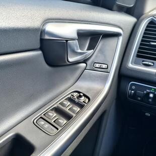 Volvo XC60 2.0 T5 MOMENTUM GASOLINA 4P AUTOMÁTICO