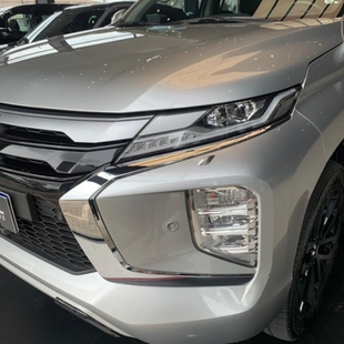 Mitsubishi PAJERO SPORT 2.4 16V MIVEC TURBO DIESEL LEGEND AWD AUTOMÁTICO