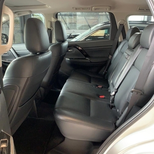 Mitsubishi PAJERO SPORT 2.4 16V MIVEC TURBO DIESEL LEGEND AWD AUTOMÁTICO