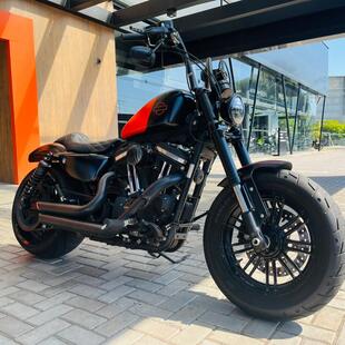 Harley Davidson Sportster 1200 Roadster