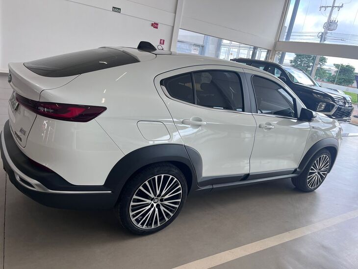 galeria FASTBACK LIMITED EDITION T270