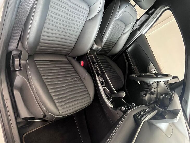 galeria FASTBACK LIMITED EDITION T270