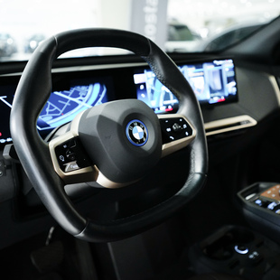 Bmw iX xDrive40 (Aut.) (Elétrico)