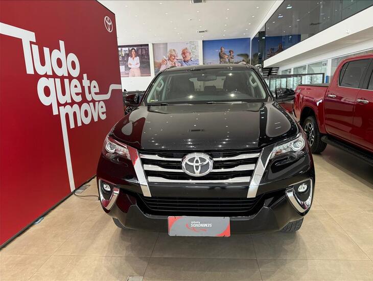 galeria HILUX SW4
