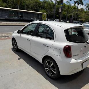 Nissan MARCH 1.6 SL 16V FLEX 4P XTRONIC