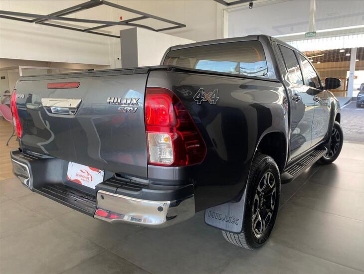 galeria HILUX