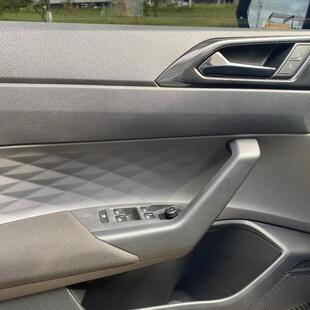 Volkswagen POLO 1.0 170 TSI SENSE AUTOMÁTICO