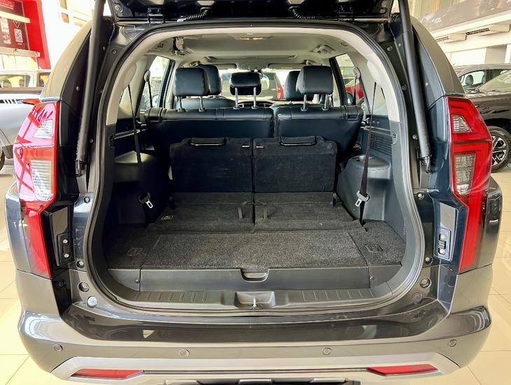 galeria PAJERO SPORT