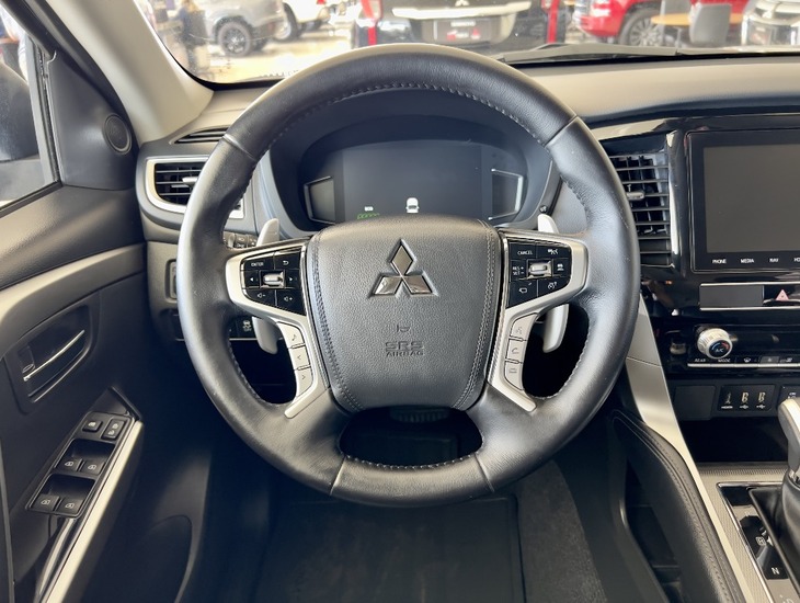 galeria PAJERO SPORT