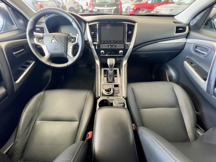 galeria PAJERO SPORT