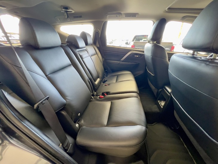 galeria PAJERO SPORT