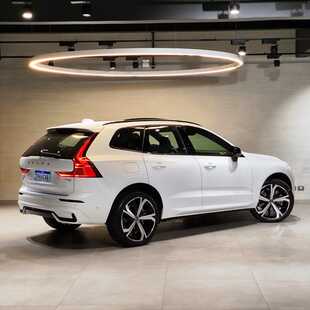 Volvo XC60 Recharge Ultimate Dark 2.0