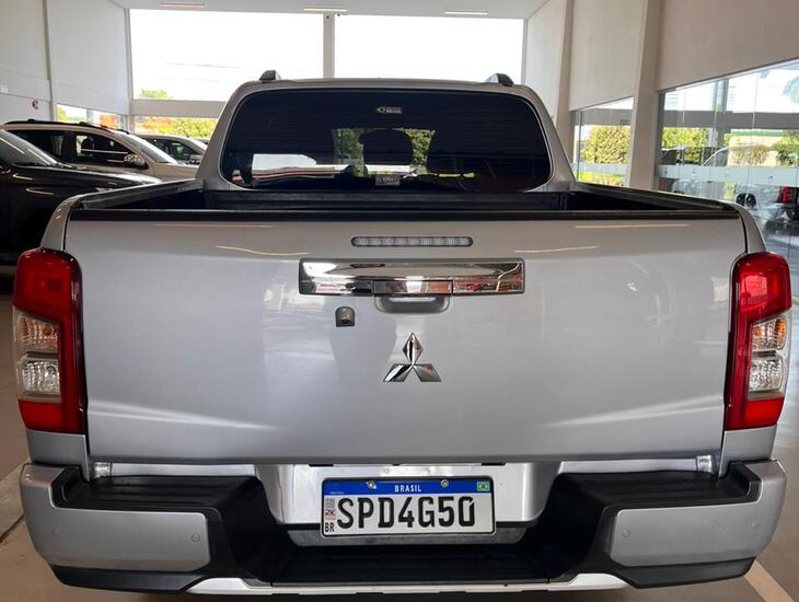 galeria L200 TRITON HPE 2.4 4X4