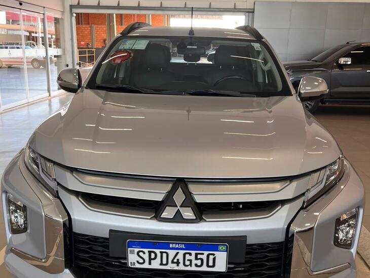 galeria L200 TRITON HPE 2.4 4X4