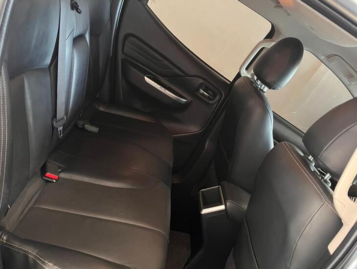 galeria L200 TRITON HPE 2.4 4X4