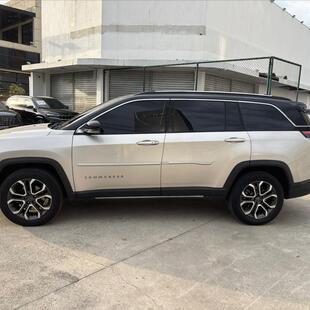 Jeep COMMANDER 1.3 T270 TURBO FLEX LIMITED AT6