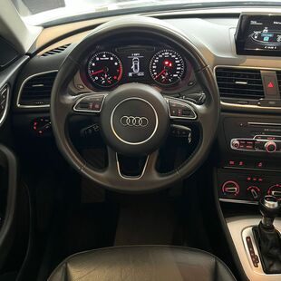 Audi Q3 1.4 TFSI Attraction S Tronic (Flex)