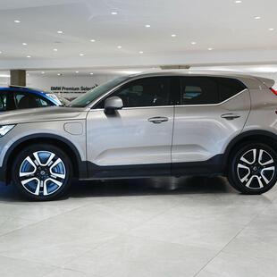 Volvo XC40 Momentum 1.5 T5 Hybrid AWD (Aut)