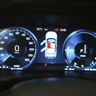 Volvo XC40 Momentum 1.5 T5 Hybrid AWD (Aut)