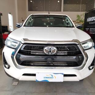 Toyota HILUX 2.8 D-4D TURBO DIESEL CD SRX 4X4 AUTOMÁTICO