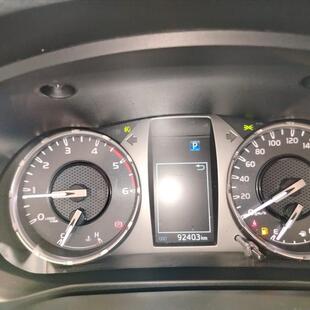 Toyota HILUX 2.8 D-4D TURBO DIESEL CD SRX 4X4 AUTOMÁTICO