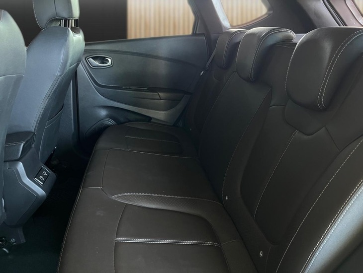 galeria CAPTUR Iconic 1.3 TB 16V Flex 5p Aut.