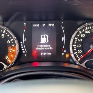 Jeep RENEGADE 1.8 16V FLEX LONGITUDE 4P AUTOMÁTICO