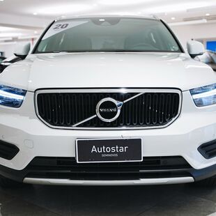 Volvo XC40 2.0 T4 Momentum FWD
