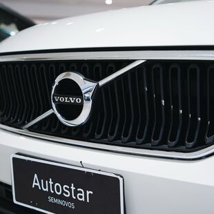 Volvo XC40 2.0 T4 Momentum FWD