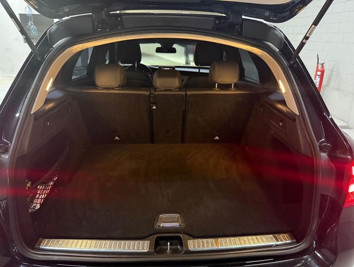 galeria GLC 250 Sport 4MATIC 2.0 TB 16V Aut.