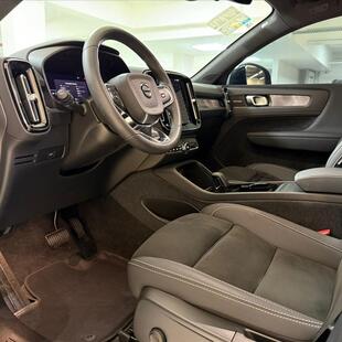 Volvo C40 P8 RECHARGE TWIN ELECTRIC ULTIMATE AWD