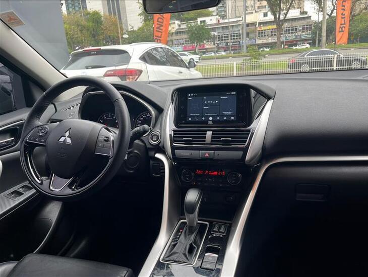 galeria ECLIPSE CROSS