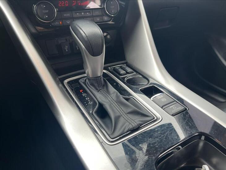 galeria ECLIPSE CROSS