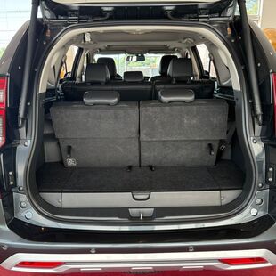 Mitsubishi .PAJERO SPORT HPE-S 2.4 4x4 Diesel Aut Pajero Sport HPE-S 2.4 4x4 Diesel Aut