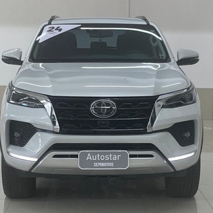 Toyota SW4 SRX 2.8 Turbodiesel 4x4 (Aut.) (7 Lugares)