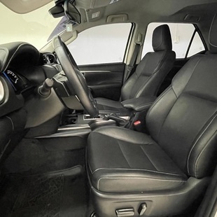 Toyota SW4 SRX 2.8 Turbodiesel 4x4 (Aut.) (7 Lugares)