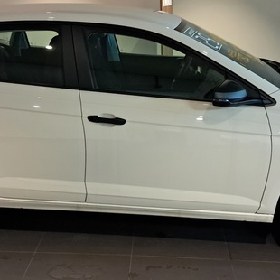 Volkswagen Polo Track 1.0 Flex 12V 5p