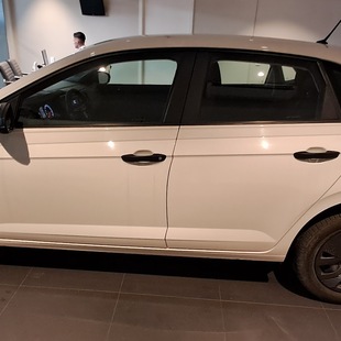 Volkswagen Polo Track 1.0 Flex 12V 5p