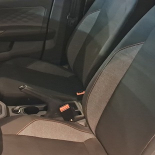 Volkswagen Polo Track 1.0 Flex 12V 5p