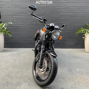 Triumph Bonneville T120 Black