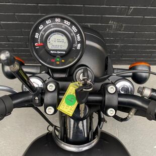 Royal Enfield Hunter 350 Dapper